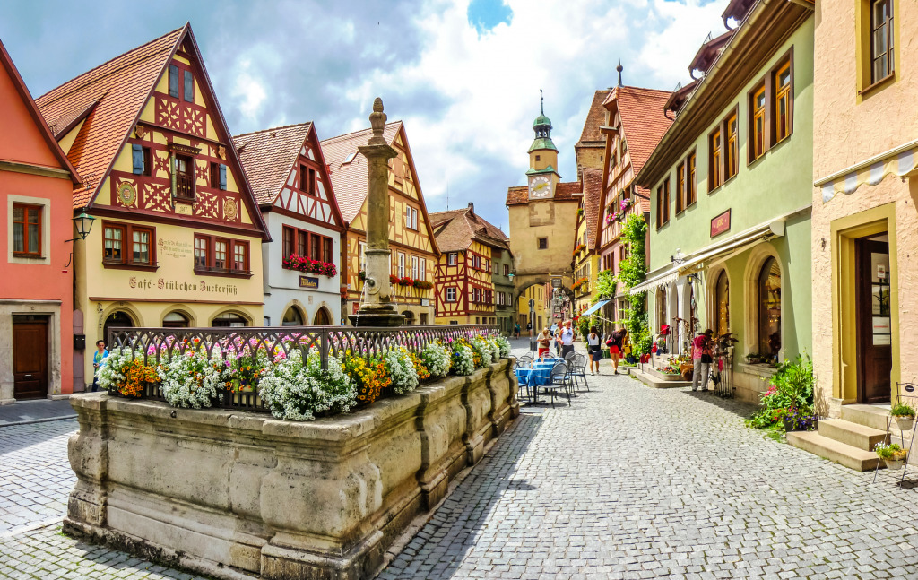 Rothenburg ob der Tauber, Bavaria, Germany jigsaw puzzle in Street View puzzles on TheJigsawPuzzles.com