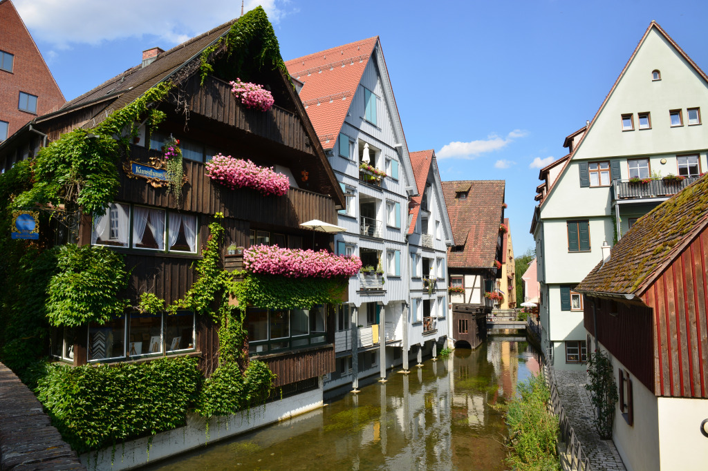 Ville d’Ulm, Allemagne jigsaw puzzle in Paysages urbains puzzles on TheJigsawPuzzles.com