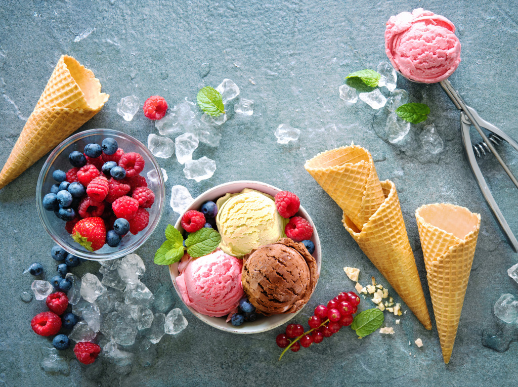 Ice Cream with Berries jigsaw puzzle in Fruits & Veggies puzzles on TheJigsawPuzzles.com