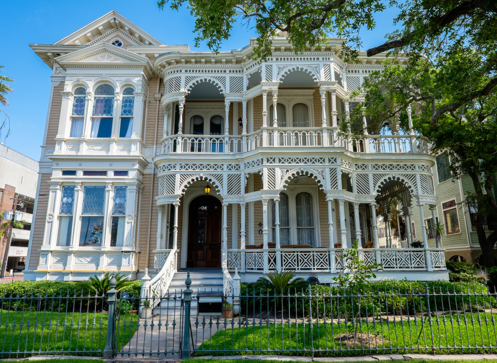 Silk Stocking Historic District, Galveston TX jigsaw puzzle in Street View puzzles on TheJigsawPuzzles.com