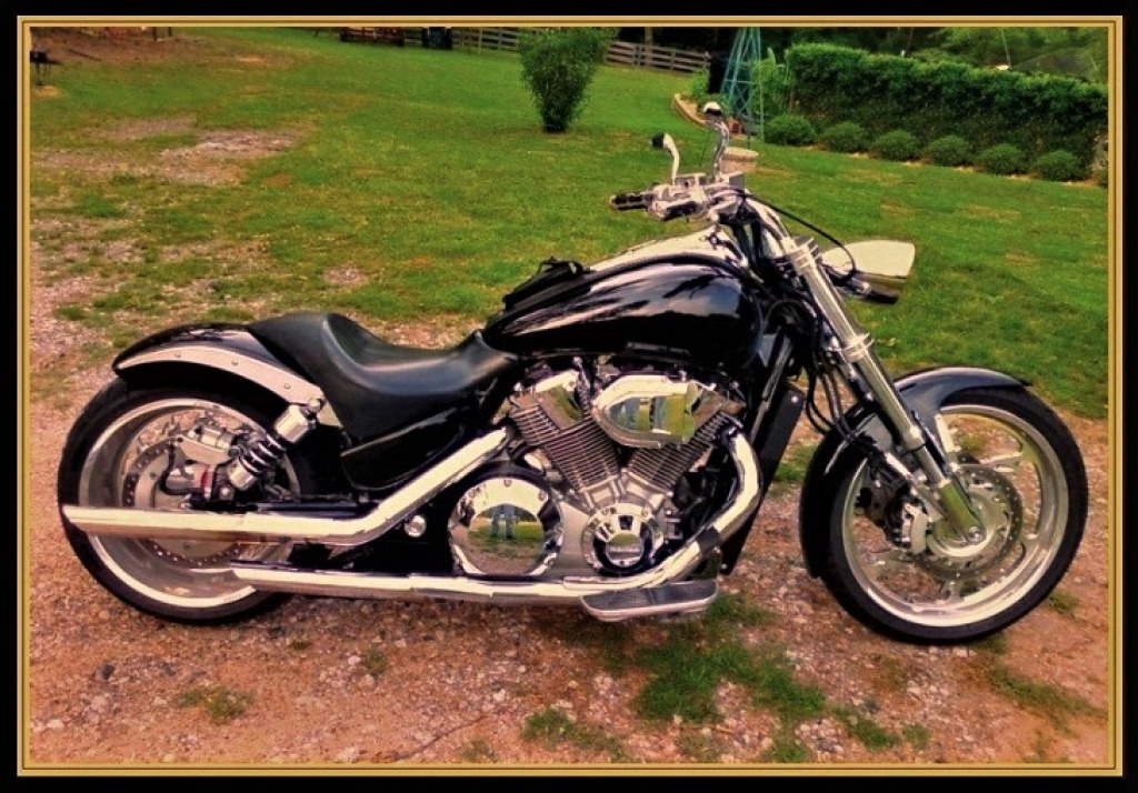 VTX 1800C Bobber jigsaw puzzle in Scott Robinson puzzles on TheJigsawPuzzles.com