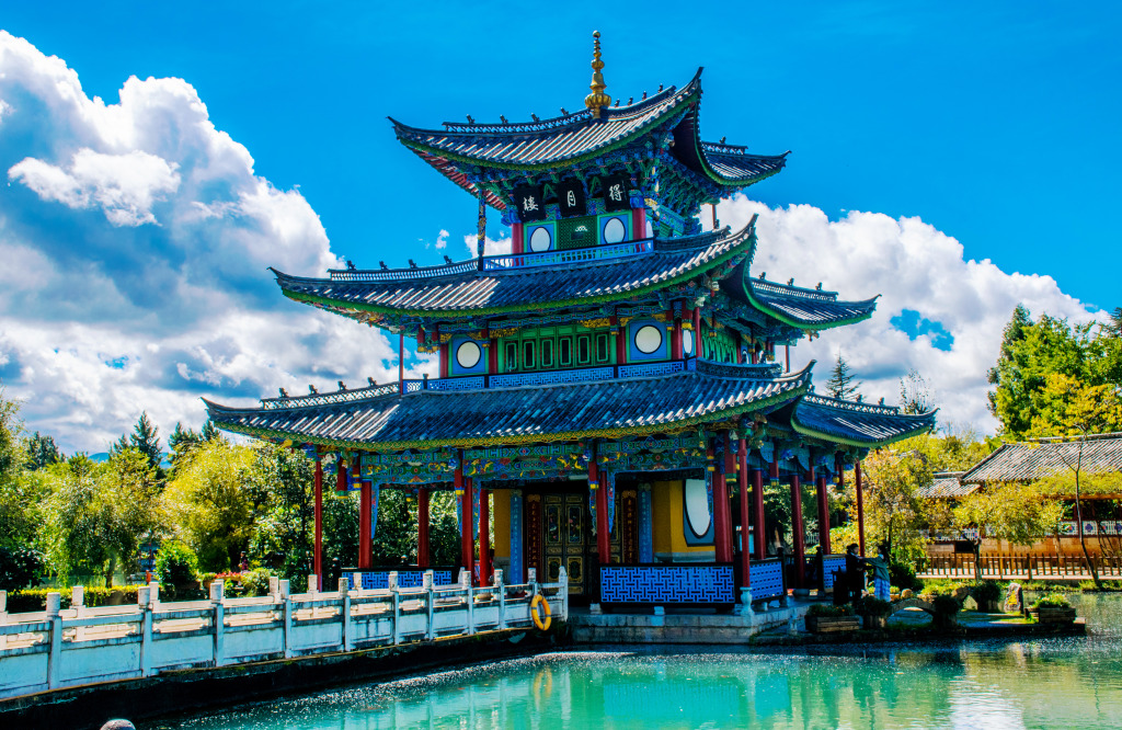 Jade Spring Park, Lijiang, Chine jigsaw puzzle in Ponts puzzles on TheJigsawPuzzles.com