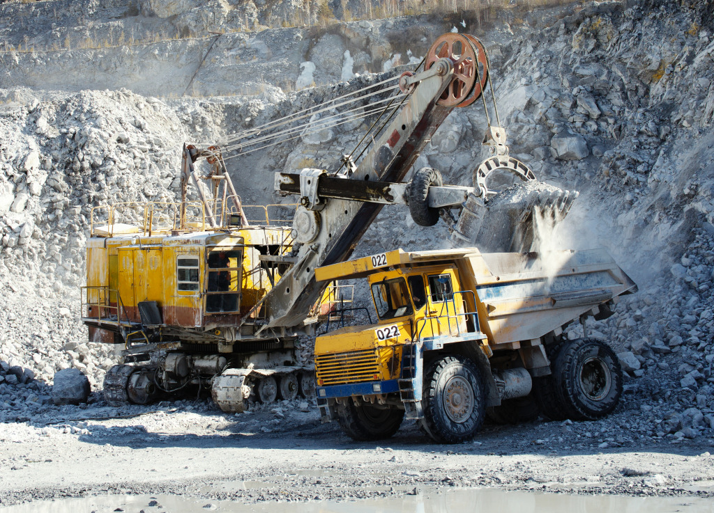 Limestone Mining in a Quarry jigsaw puzzle in Cars & Bikes puzzles on TheJigsawPuzzles.com