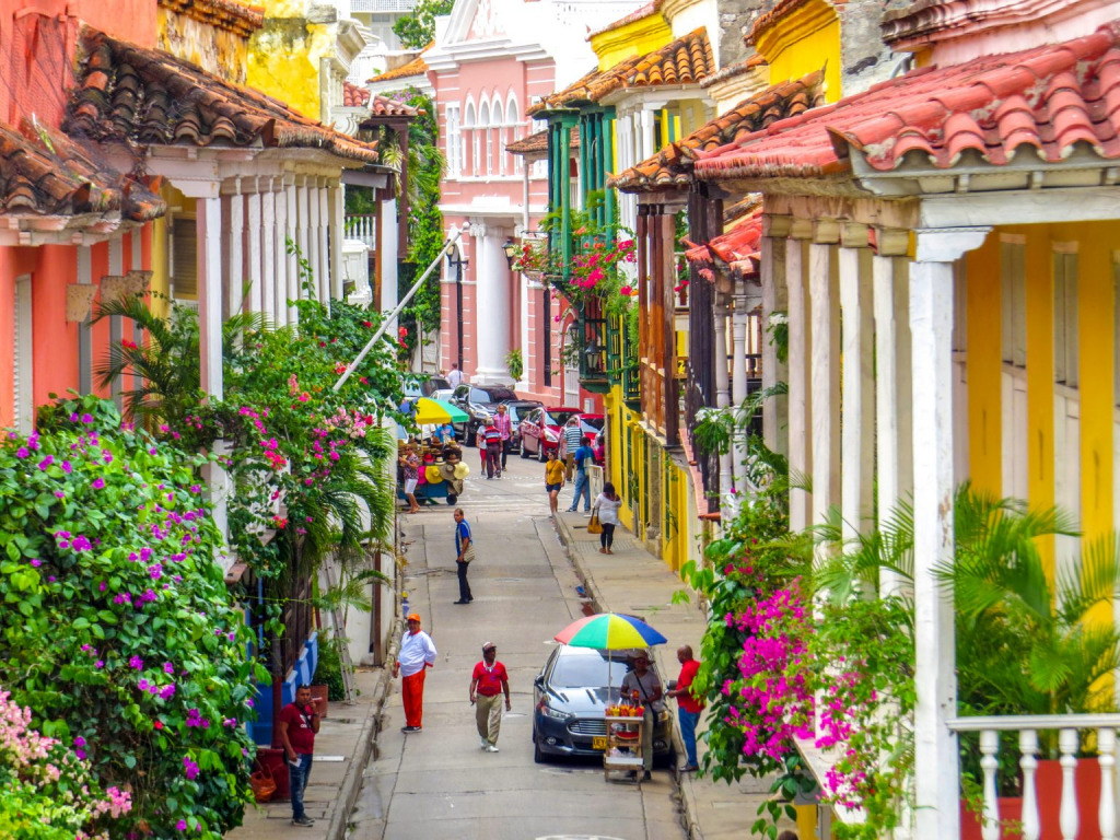 OldCityCartagena, Colombia jigsaw puzzle in Wei F Chen puzzles on TheJigsawPuzzles.com