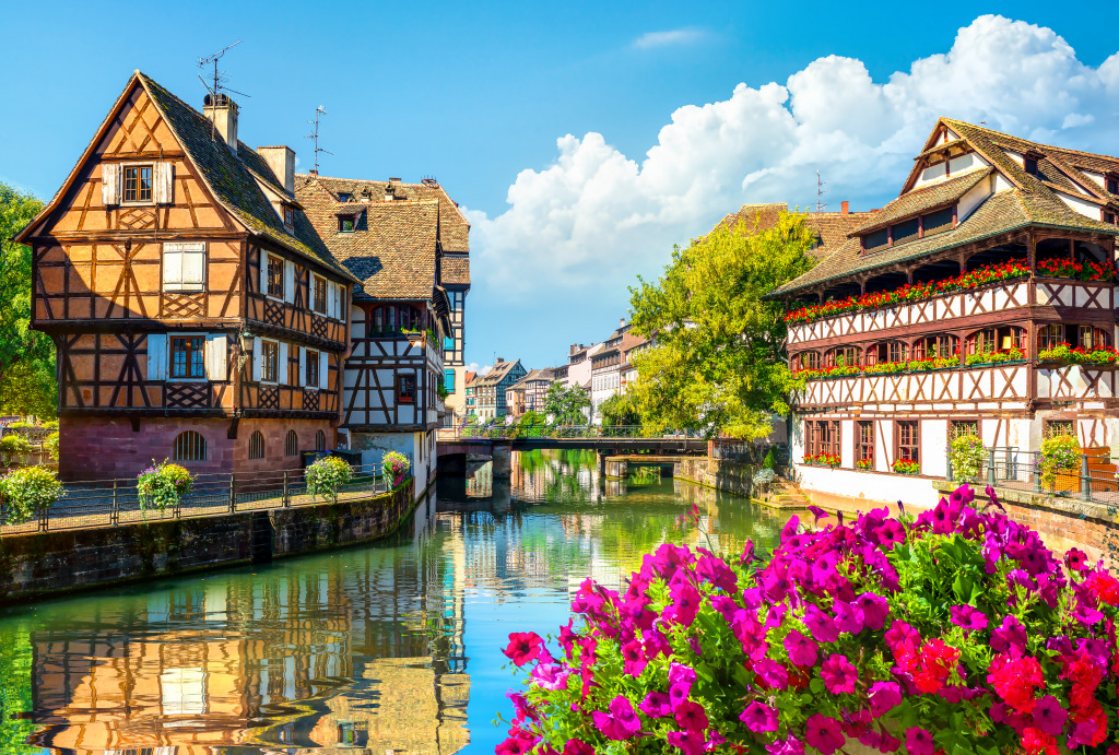 Petite France Quarter in Strasbourg, France jigsaw puzzle in Puzzle of the Day puzzles on TheJigsawPuzzles.com