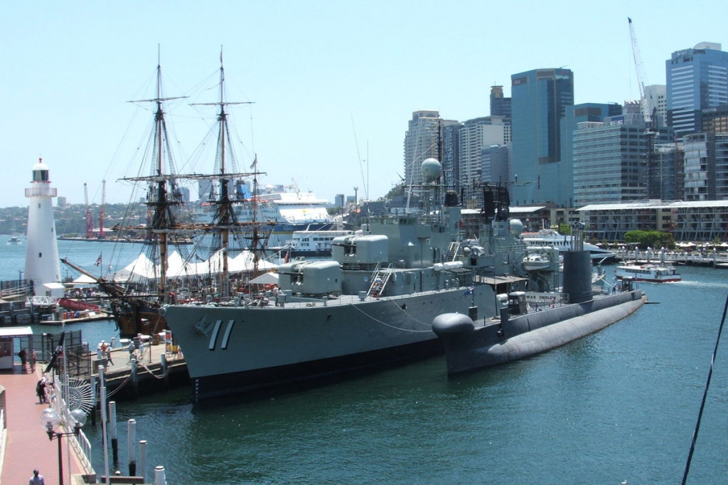 1200px-Australian_national_maritime_museum_ships_cr jigsaw puzzle in Colin puzzles on TheJigsawPuzzles.com