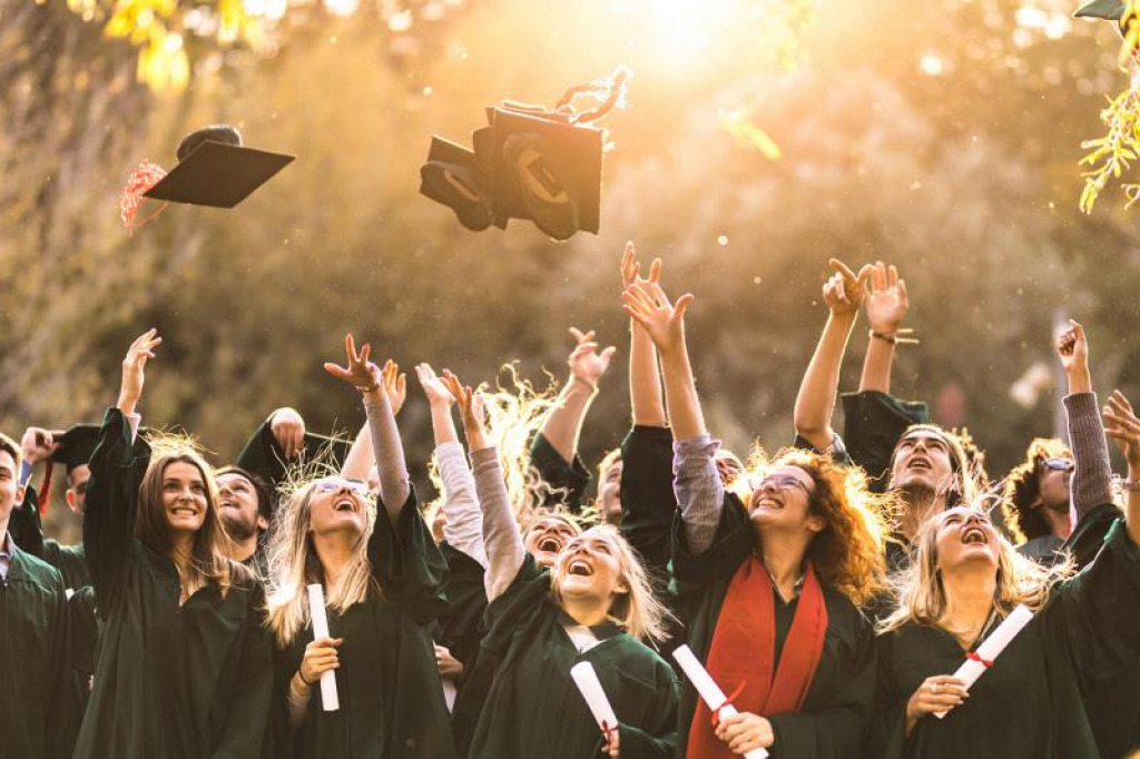 graduation jigsaw puzzle in Marissa Alcantara puzzles on TheJigsawPuzzles.com