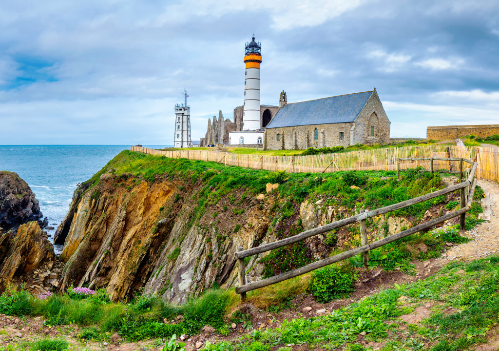 Pointe Saint Mathieu, Brittany, France jigsaw puzzle in Great Sightings puzzles on TheJigsawPuzzles.com