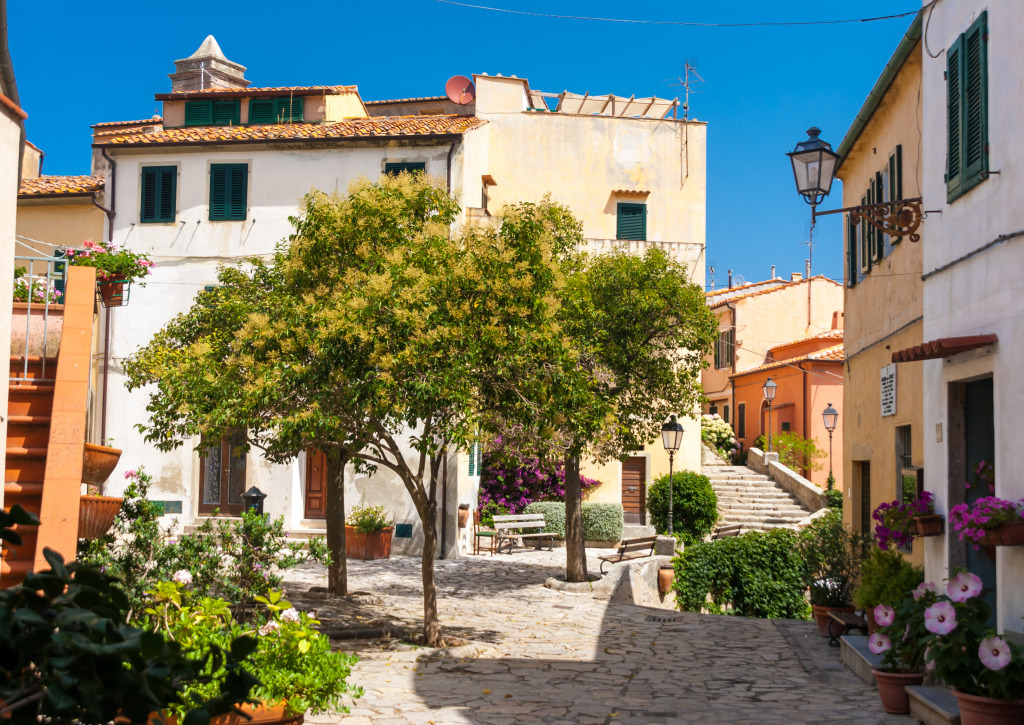 Poggio Old Town, Elba Island, Italy jigsaw puzzle in Street View puzzles on TheJigsawPuzzles.com