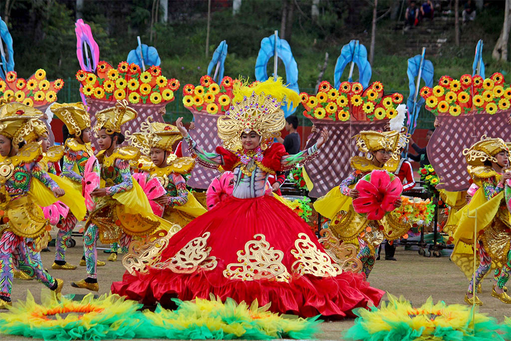 panagbenga jigsaw puzzle in Marissa Alcantara puzzles on TheJigsawPuzzles.com