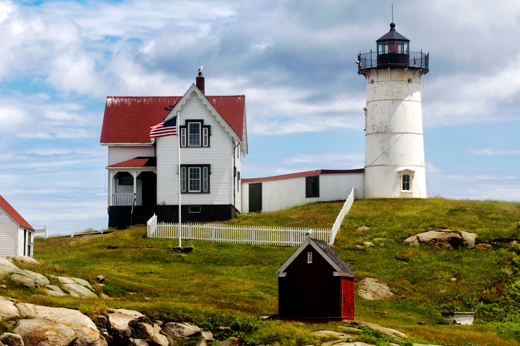 Nubble Lighthouse in Maine jigsaw puzzle in Great Sightings puzzles on TheJigsawPuzzles.com
