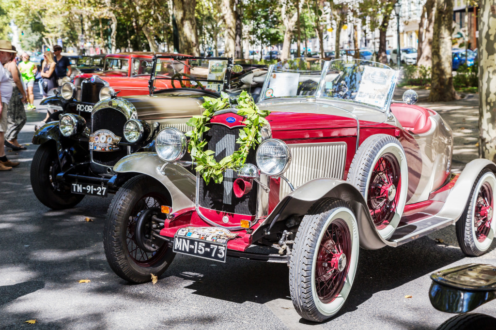 Retro Car Show in Lisbon, Portugal jigsaw puzzle in Cars & Bikes puzzles on TheJigsawPuzzles.com