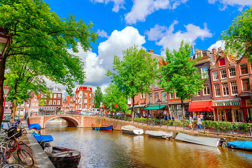 Canal In Amsterdam, The Netherlands jigsaw puzzle in Bridges puzzles on TheJigsawPuzzles.com