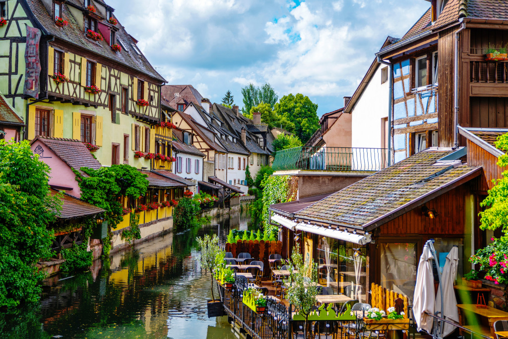 Traditional French Houses in Petite Venise, Colmar jigsaw puzzle in Puzzle of the Day puzzles on TheJigsawPuzzles.com