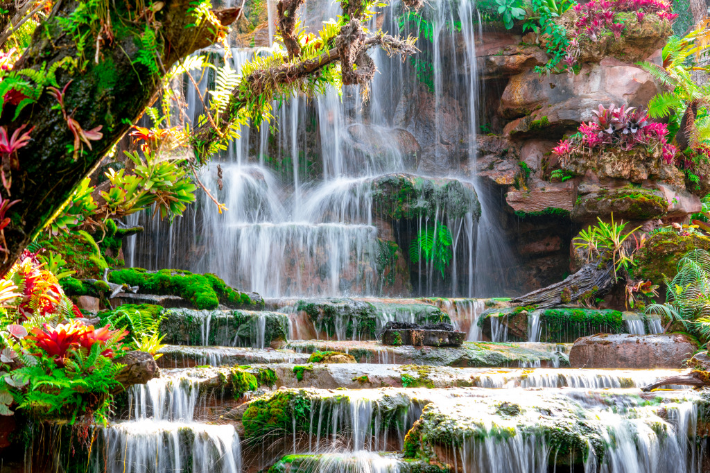 Huai Mae Khamin Wasserfall, Thailand jigsaw puzzle in Wasserfälle puzzles on TheJigsawPuzzles.com