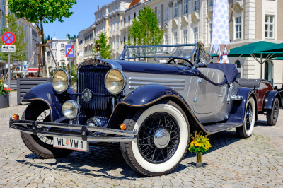 Vintage Cabriolet at the Main Square, Steyr, Austria jigsaw puzzle in ...