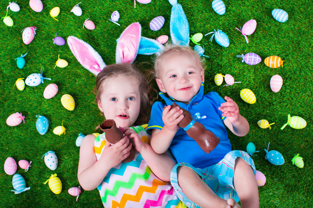 Children On Easter Egg Hunt jigsaw puzzle in People puzzles on TheJigsawPuzzles.com