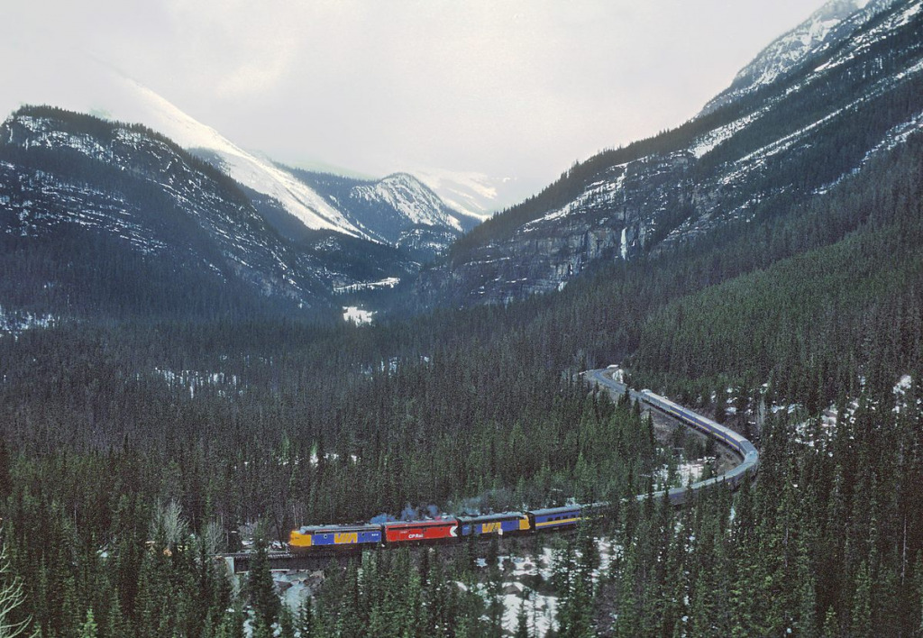 Canadian Pacific Rockies Spiral 2 jigsaw puzzle in Michael Bunner puzzles on TheJigsawPuzzles.com