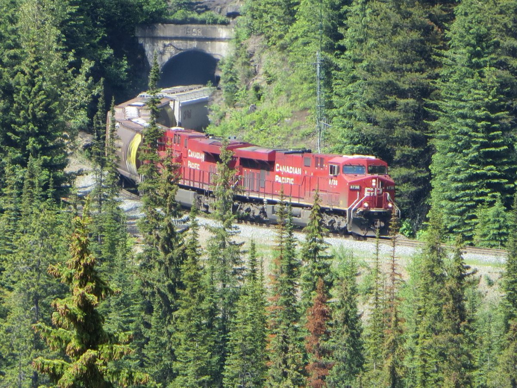 Canadian Pacific Rockies Spiral jigsaw puzzle in Michael Bunner puzzles on TheJigsawPuzzles.com