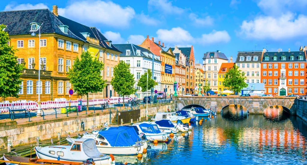 View of a Channel in Copenhagen, Denmark jigsaw puzzle in Puzzle of the ...