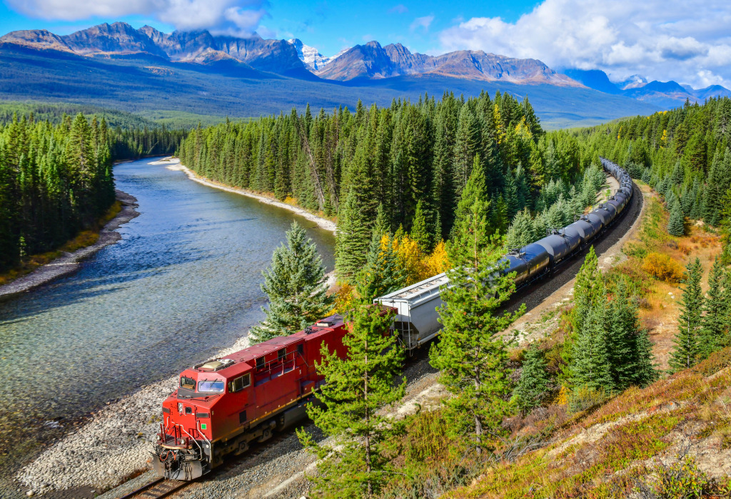 Morant's Curve, Banff NP, Canada jigsaw puzzle in Great Sightings puzzles on TheJigsawPuzzles.com
