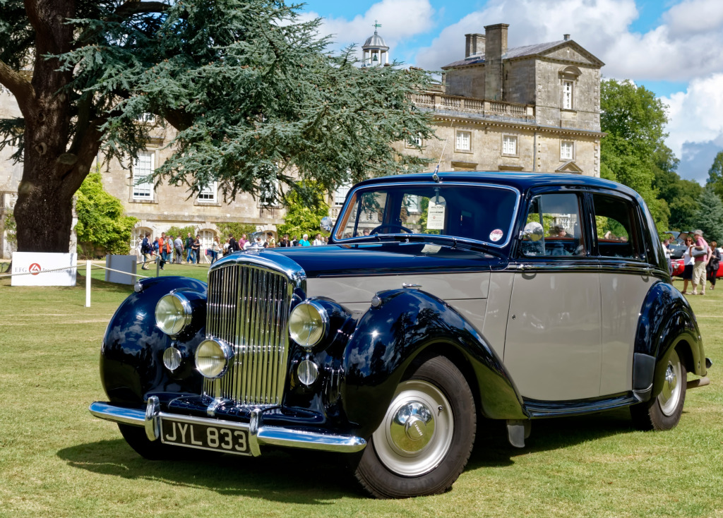 1948 Bentley Mark VI in Wilton, UK jigsaw puzzle in Cars & Bikes puzzles on TheJigsawPuzzles.com