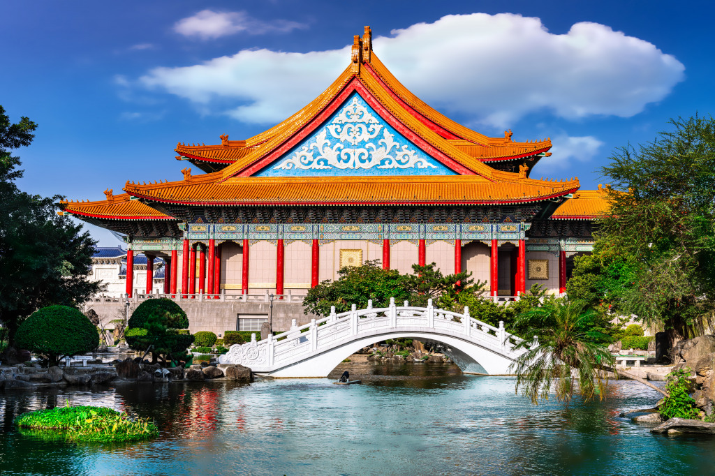 Traditioneller chinesischer Pavillon in Taiwan jigsaw puzzle in Brücken puzzles on TheJigsawPuzzles.com