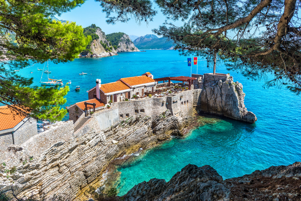 Venetian Fortress, Petrovac, Montenegro jigsaw puzzle in Great Sightings puzzles on TheJigsawPuzzles.com