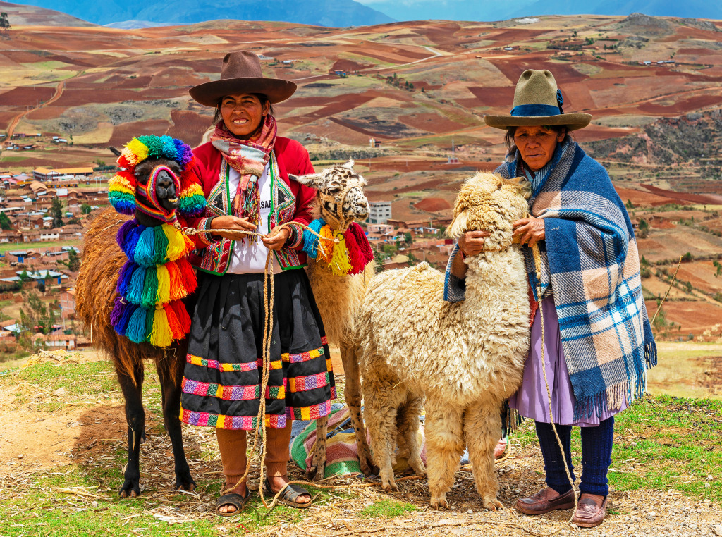 Frauen mit zwei Lamas und einem Alpaka jigsaw puzzle in Menschen puzzles on TheJigsawPuzzles.com