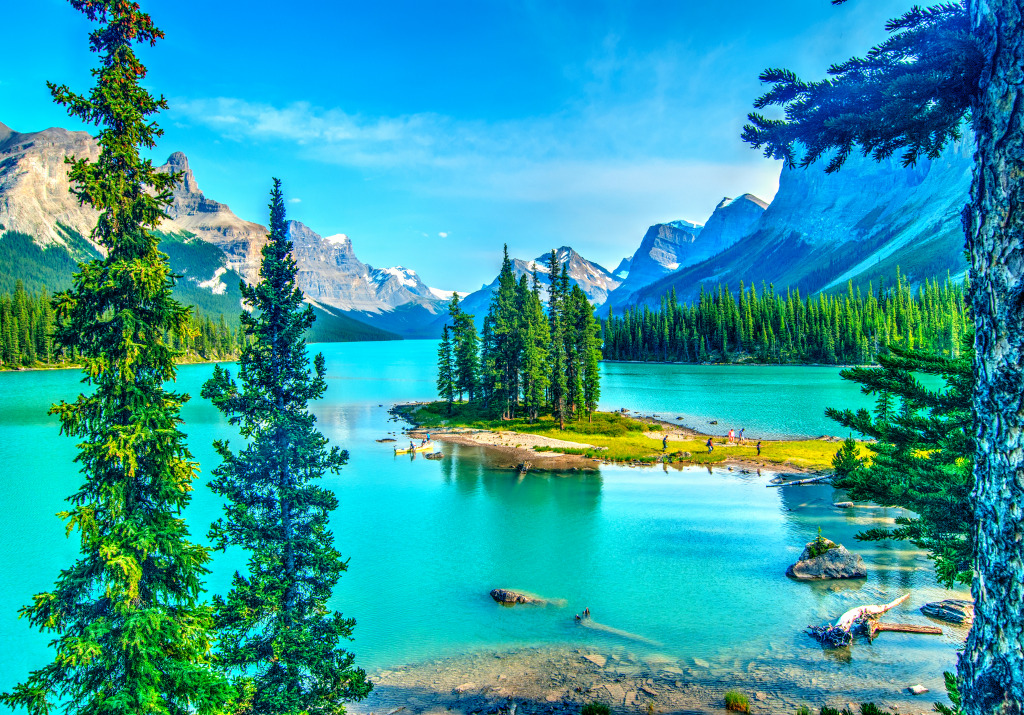 Spirit Island and Maligne Lake, Canada jigsaw puzzle in Great Sightings puzzles on TheJigsawPuzzles.com