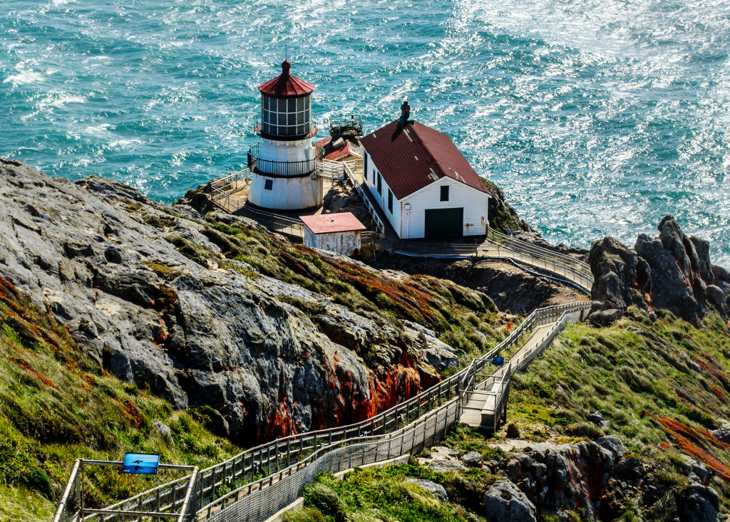 Point Reyes Lighthouse jigsaw puzzle in Great Sightings puzzles on TheJigsawPuzzles.com