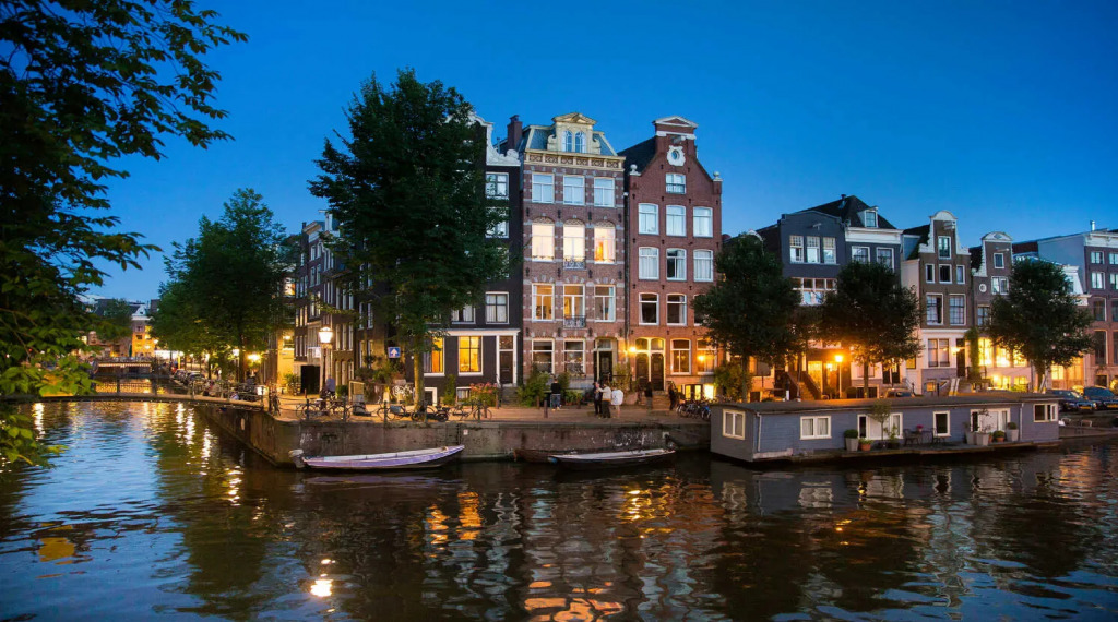 Amsterdam jigsaw puzzle in Marvin Mullin puzzles on TheJigsawPuzzles.com