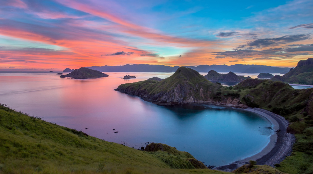 Komodo Island Lajuan Bajo Indonesia jigsaw puzzle in Marvin Mullin puzzles on TheJigsawPuzzles.com