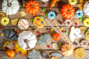 Halloween Sweets and Decor