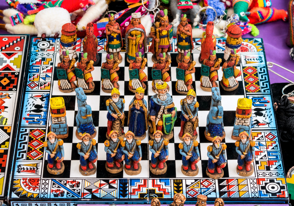 Традиционная шахматная партия в Писаке, Перу jigsaw puzzle in Рукоделие puzzles on TheJigsawPuzzles.com