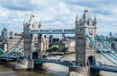 Panoramic view of Tower Bridge, London, UK