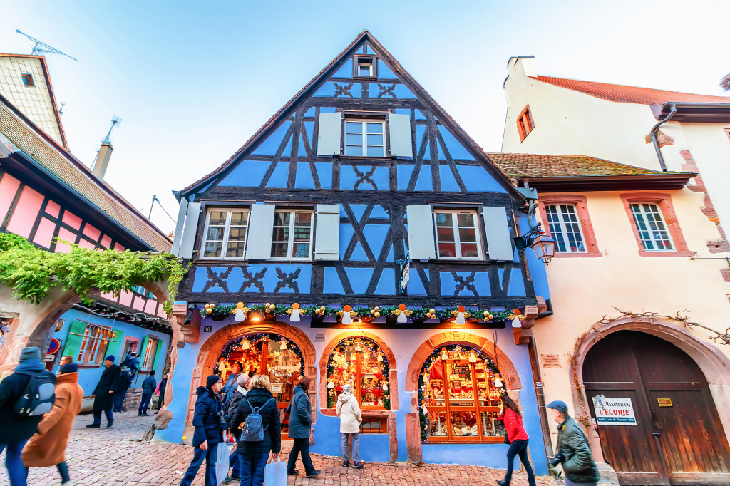 Christmas in Riquewihr, Alsace, France jigsaw puzzle in Street View puzzles on TheJigsawPuzzles.com