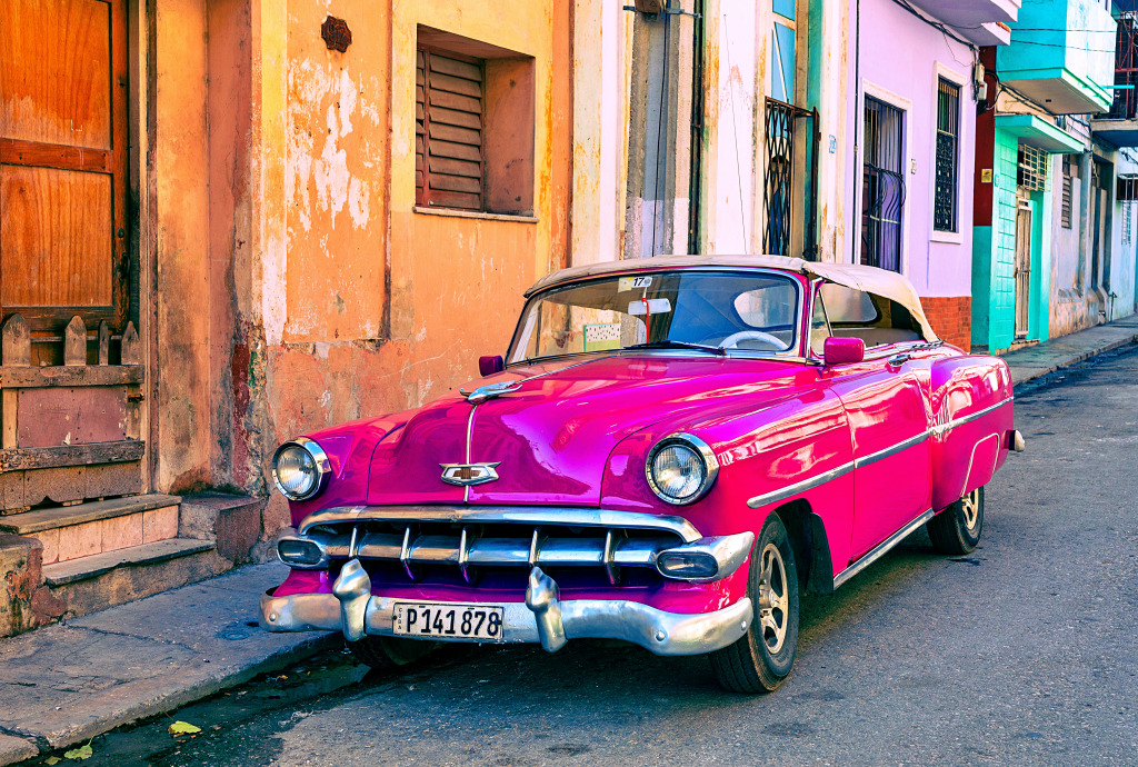 Классический автомобиль в Гаване, Куба jigsaw puzzle in Автомобили и Мотоциклы puzzles on TheJigsawPuzzles.com