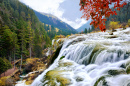 Pearl Waterfall in Jiuzhaigou National Park