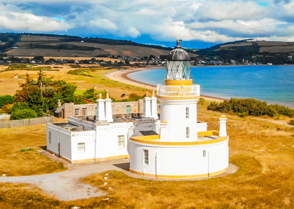 Cromarty Lighthouse in Scotland jigsaw puzzle in Great Sightings puzzles on TheJigsawPuzzles.com