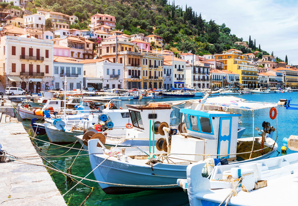 Fishing Boats in Gytheio, Greece jigsaw puzzle in Great Sightings puzzles on TheJigsawPuzzles.com