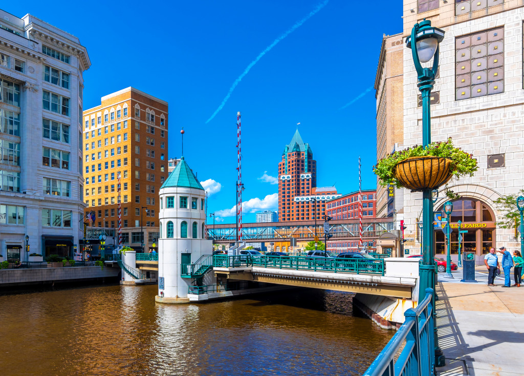 Old District in Milwaukee City, Wisconsin, USA jigsaw puzzle in Straßenansicht puzzles on TheJigsawPuzzles.com