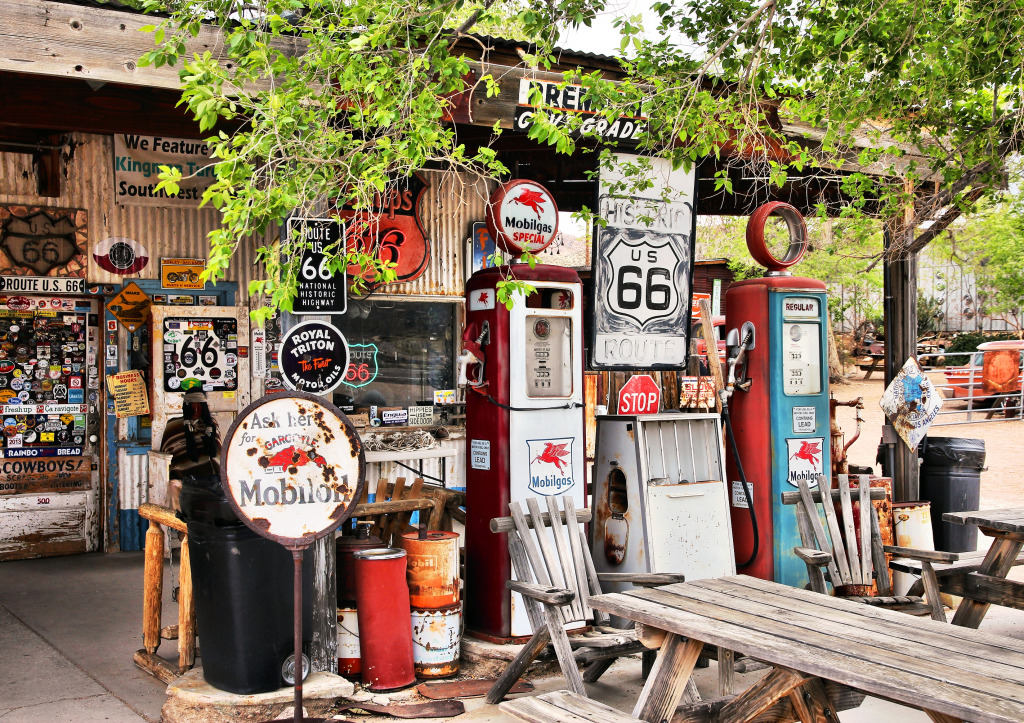 Old Gas Station at Route 66, Arizona jigsaw puzzle in Puzzle of the Day puzzles on TheJigsawPuzzles.com