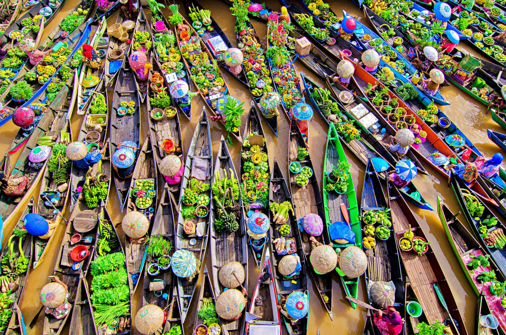 Marché flottant en Indonésie jigsaw puzzle in Fruits & Légumes puzzles on TheJigsawPuzzles.com
