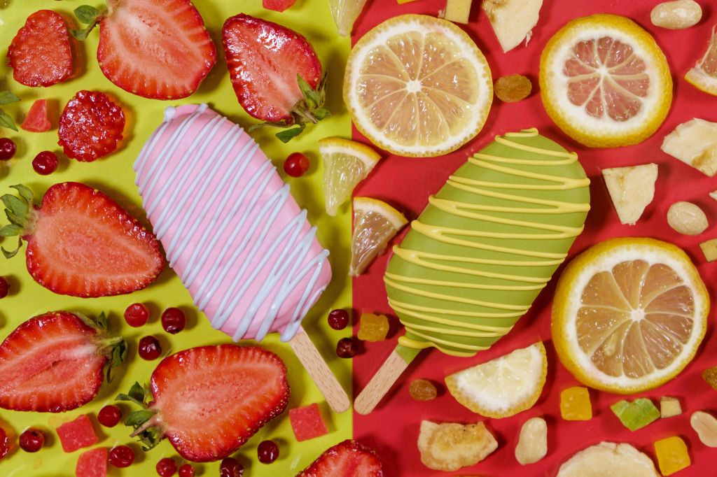 Strawberry and Lemon Ice Creams jigsaw puzzle in Food & Bakery puzzles on TheJigsawPuzzles.com