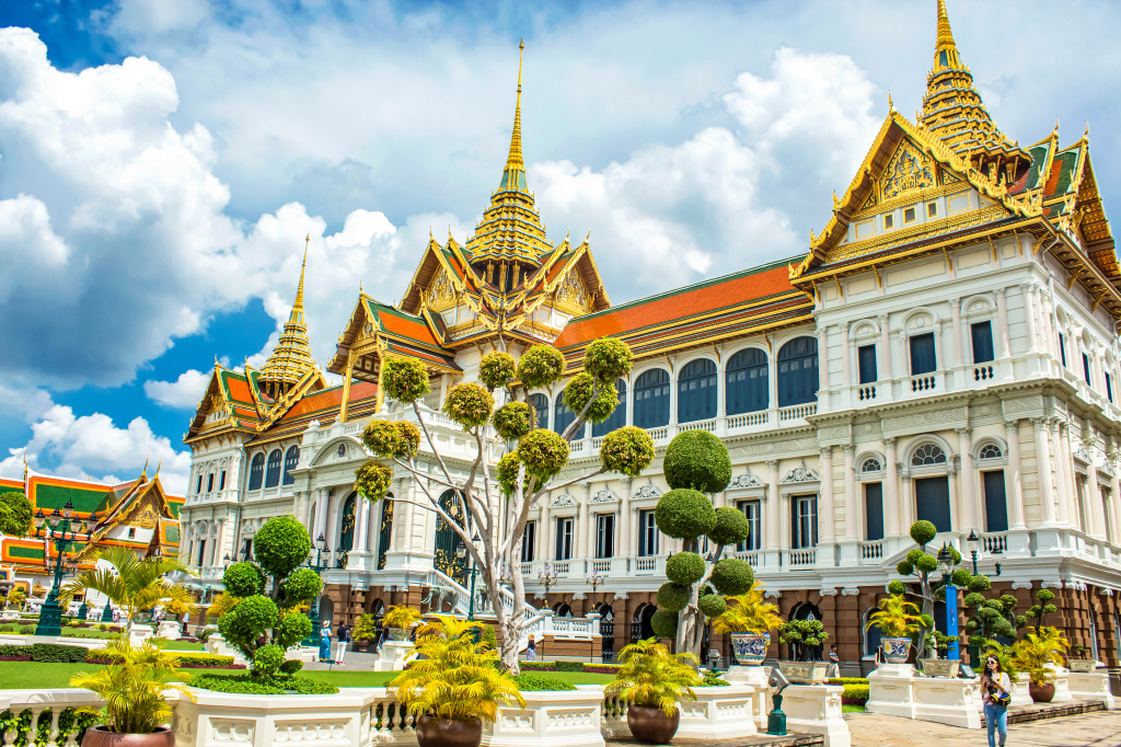 The Grand Palace in Bangkok jigsaw puzzle in Castles puzzles on TheJigsawPuzzles.com