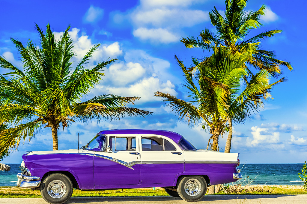 American Blue Classic Car in Cuba jigsaw puzzle in Cars & Bikes puzzles on TheJigsawPuzzles.com