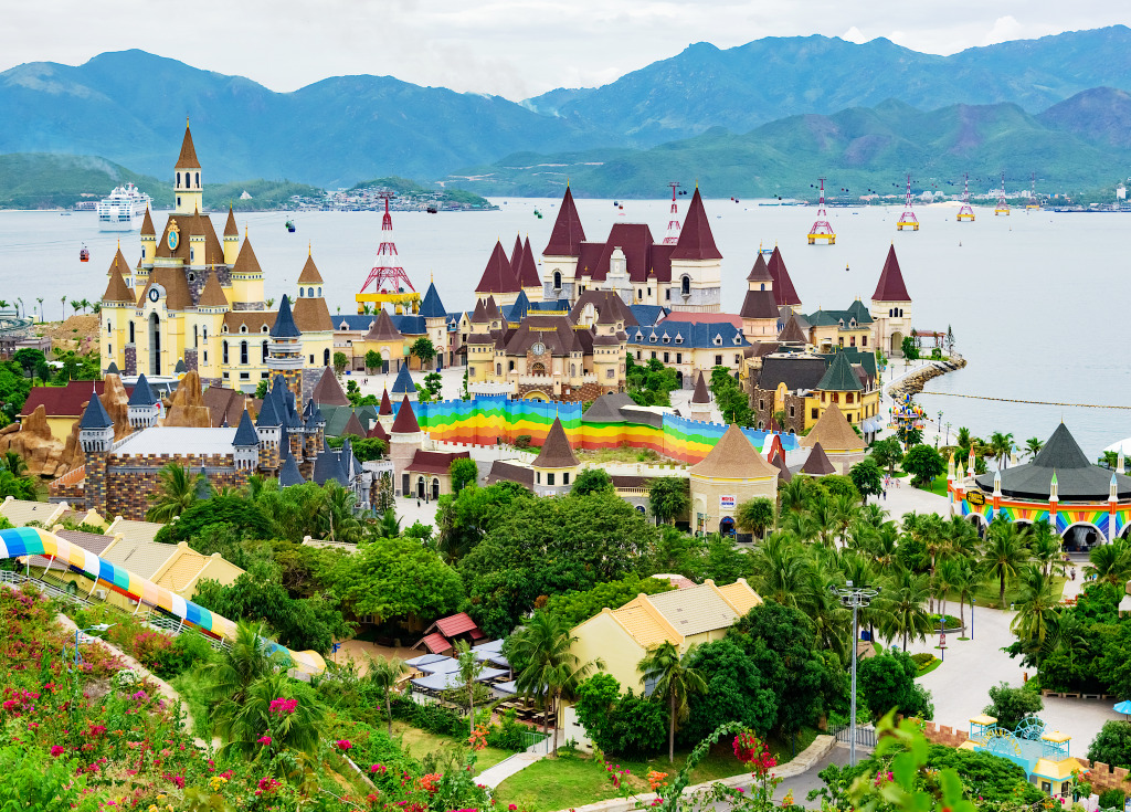 Vinpearl Land, Nha Trang, Vietname jigsaw puzzle in Castelos puzzles on TheJigsawPuzzles.com