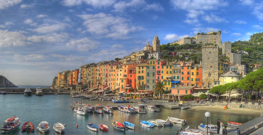 Colors in Liguria, Italy jigsaw puzzle in Great Sightings puzzles on TheJigsawPuzzles.com