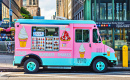 Camion de crème glacée rose et bleu, New York